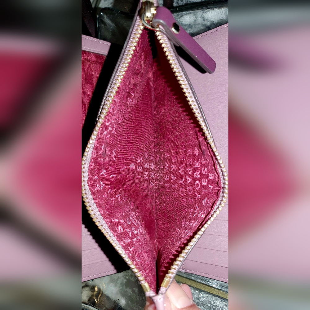Kate Spade Wallet - Picture 4 of 8